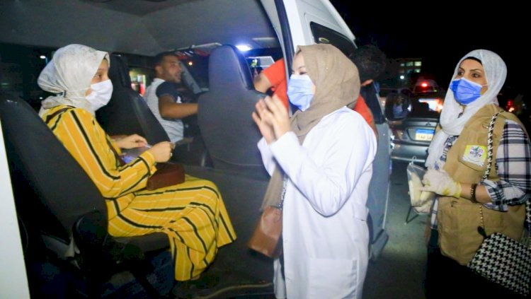 جانب من جهود تيار الاصلاح الديمقراطي في تخفيف أعباء السفر على مواطني القطاع 