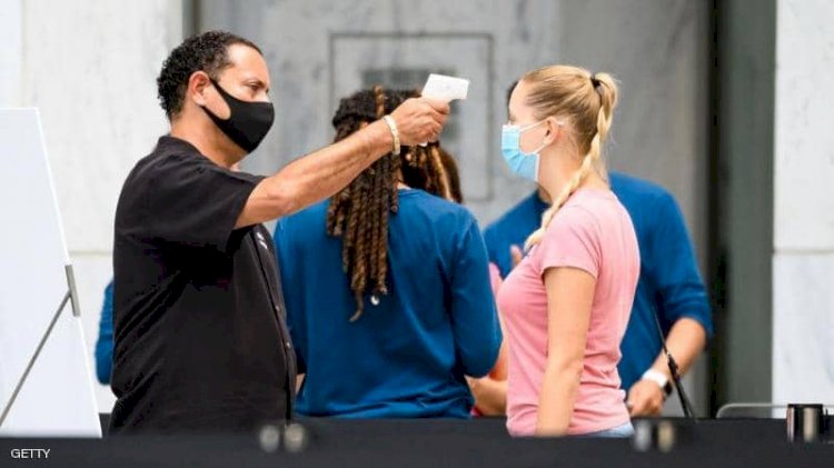 ارتفاع الحرارة من بين الأعراض الشائعة لكورونا