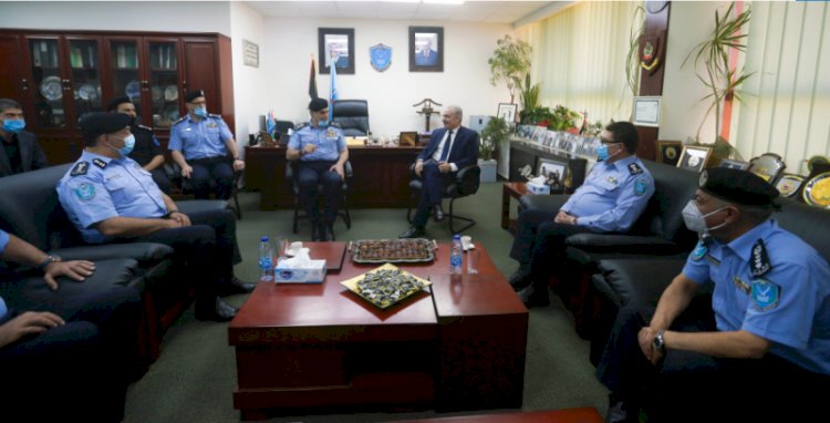 اشتية وقادة الأجهزة الأمنية- رام الله