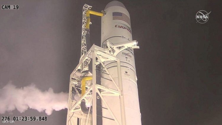 لحظة إطلاق الكبسولة