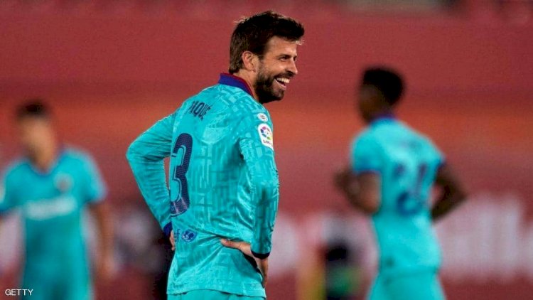 بيكيه باق مع برشلونة حتى 2024