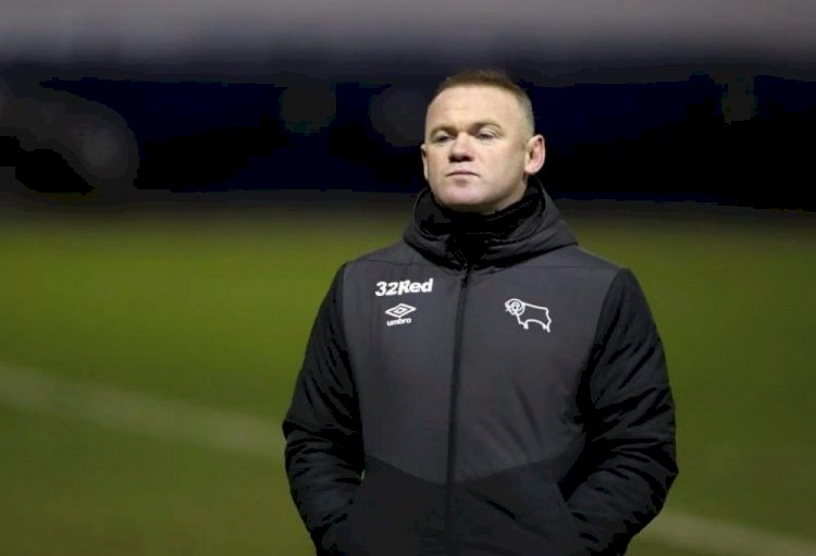 اللاعب الانجليزي روني 