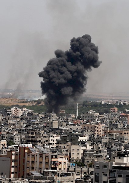 غزة: طائرة اسرائيلية تشن غارة على منطقة مدنية في قطاع غزة