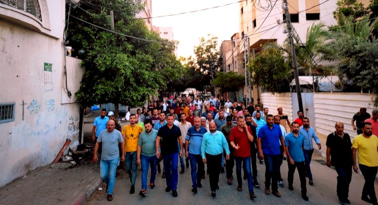 حركة فتح في محافظة الشمال تقدم واجب العزاء لعائلة درويش. 