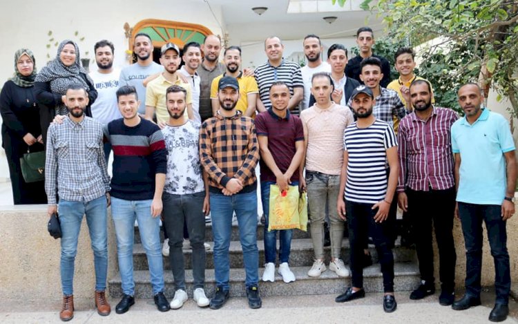 رفح:كرمت لجنة الجامعات بحركة الشبيبة الفتحاوية في محافظة رفح منسقيها تقديرًا لجهودهم المبذولة