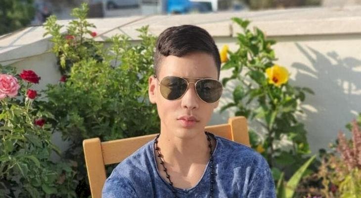 الشهيد الفتى عمر أبو عصب 