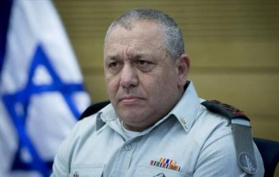 آيزنكوت يرفض التناوب ويهاجم نتنياهو قبل الانتخابات