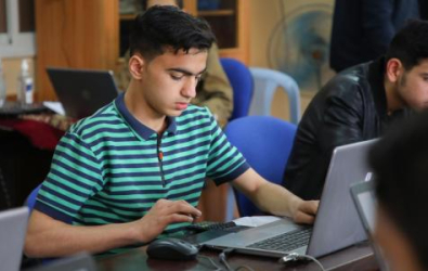 دراسة تؤكد تفوق الكتب الورقية على الشاشات الرقمية في تحقيق "التعلم العميق"