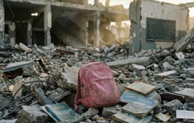 التعليم بغزة: استشهاد معلم أثناء توجهه إلى مدرسته جريمة تستهدف الأسرة التعليمية