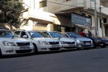 غزة: نقابة اصحاب مكاتب التاكسيات تعقب على قرار إغلاق "مكتب الملكي"