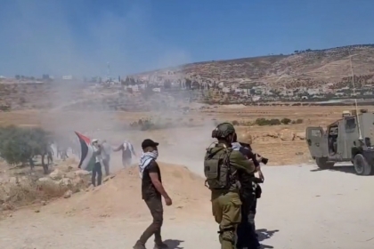 استشهاد فتى وإصابة شاب برصاص الاحتلال بقرية المغير