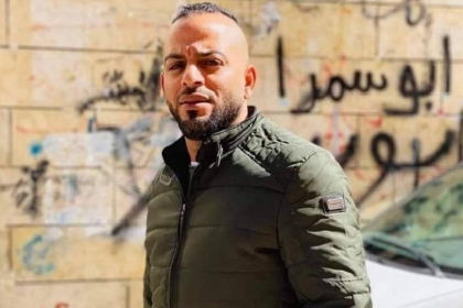 الاحتلال يُجدد الإداري للأسير محمد أبو عكر للمرة الخامسة