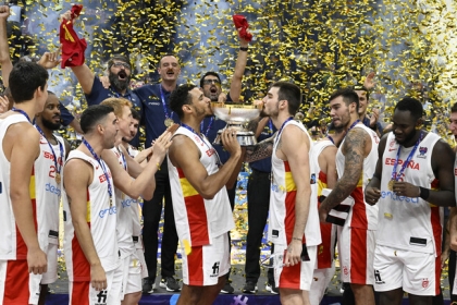 إسبانيا تحقق لقب كأس أوروبا لكرة السلة للمرة الرابعة على حساب فرنسا