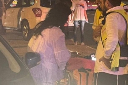 بالصور إصابة 5 إسرائيليين بعملية طعن قرب موديعين