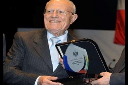 وفاة الناقد الفلسطيني حسام الخطيب عن عمر يناهز 90 عاماً