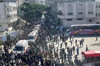 بالصور: وسط حالة من الحزن.. تشييع جثامين شهداء حريق مخيم جباليا الـ"21"