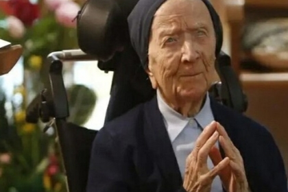 وفاة أكبر معمرة في العالم