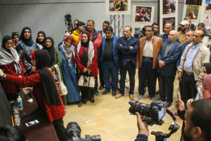 بالصور: حركة فتح بساحة غزة تنظم معرضاً للصور  بعنوان "زيتونة فلسطين" وفاءً للمرأة وتقديراً لنضالها
