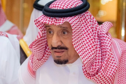 العاهل السعودي يوجه دعوة لرئيس إيران لزيارة الرياض
