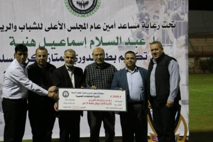 "هنية" يكرم خدمات البريج بطل الدوري الممتاز لكرة السلة