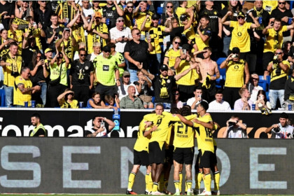 دورتموند يواجه فياريال بمعنويات مرتفعة في مستهل مشواره الأوروبي
