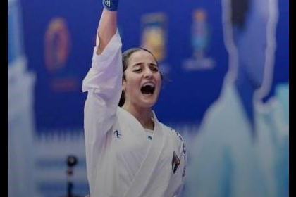 اللاعبة الفلسطينية مريم بشارات إلى نهائي بطولة العالم للكاراتيه