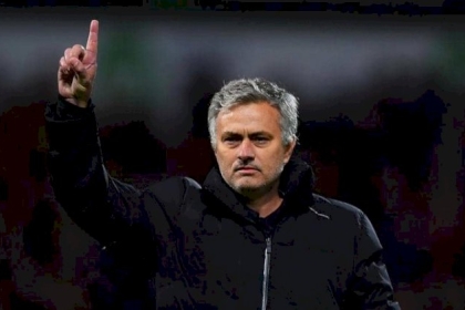 مورينيو يرد على سخرية آرسنال من توتنهام