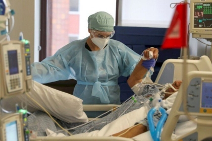 67 ألف إصابة جديدة بـ"كورونا" في أمريكا