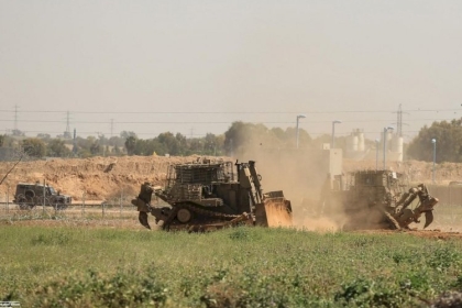 توغل 6 آليات عسكرية للاحتلال شرق البريج انطلاقًا من بوابة "السرحي"