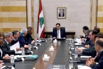 رئيس الوزراء اللبناني يدعو لإجراء انتخابات نيابية مبكرة