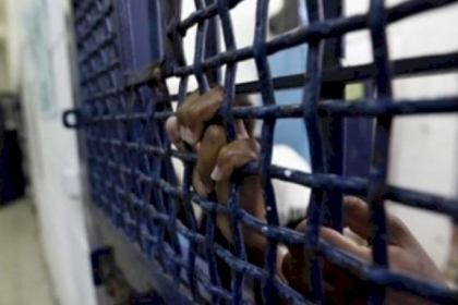 لليوم الـ30: الأسرى يواصلون "العصيان" ضد إدارة سجون الإحتلال