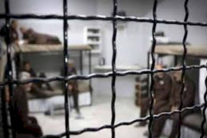 6 أسرى من الجهاد يضربون عن الطعام في النقب