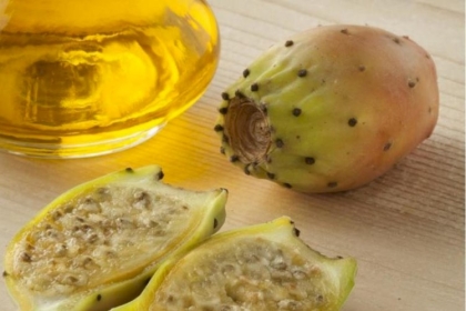 فوائد زيت التين الشوكي للمرأة وطرق استخدامه