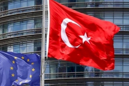 نواب أوروبيون يقترحون حظراً على بيع السلاح الأوروبي لتركيا