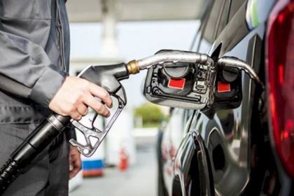 إغلاق محطة وقود وضبط 2100 لتر سولار شمال الخليل