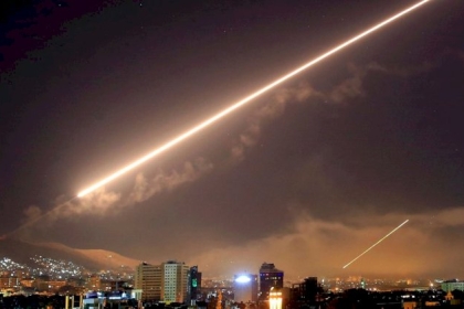 الدفاعات الجوية السورية تتصدى لهجوم صاروخي إسرائيلي