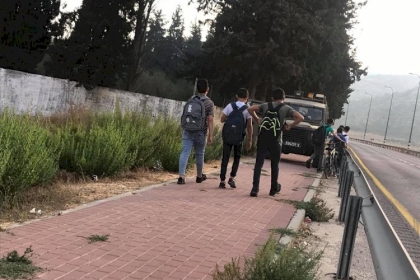الاحتلال يعيق وصول طلبة مدينتي رام الله ونابلس إلى مدارسهم