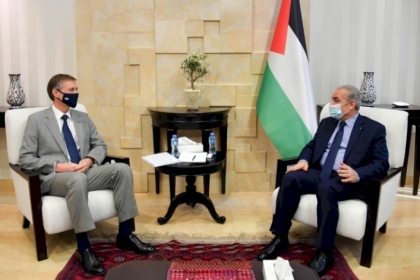 اشتية: القيادة ترفض محاولات الابتزاز الإسرائيلية بشأن أموال المقاصة