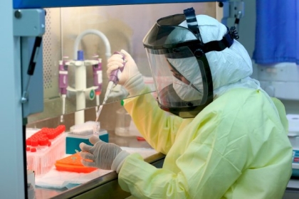 الصحة: 7 وفيات و420 إصابة جديدة بفيروس "كورونا" خلال الساعات الماضية