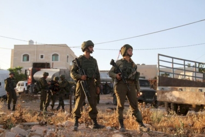 الاحتلال يشدد تدابير المراقبة العسكرية في الخليل