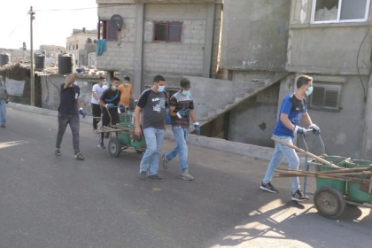 استكمال حملة تنظيف مخيمات الوسطى ضمن إجراءات مواجهة كورونا