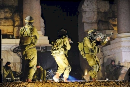 (محدث) الاحتلال يقتحم قريتين في جنين ويفتش منازل جنوب الخليل