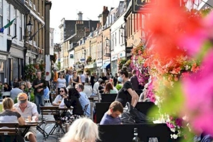 الشتاء قد يكون قاسيا.. نصف مليون إصابة بكورونا في بريطانيا