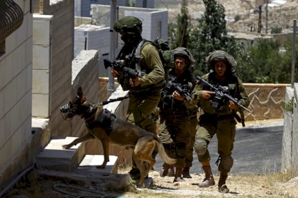 بيت لحم: الاحتلال يقتحم مخيم عايدة ويعتلي أسطح منازل