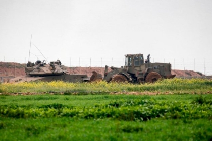 الاحتلال يستهدف المزارعين ورعاة الأغنام شمال قطاع غزة