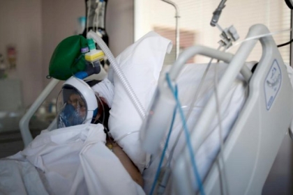 محافظ بيت لحم يقرر إغلاق مصنع للأدوية بسبب فيروس كورونا