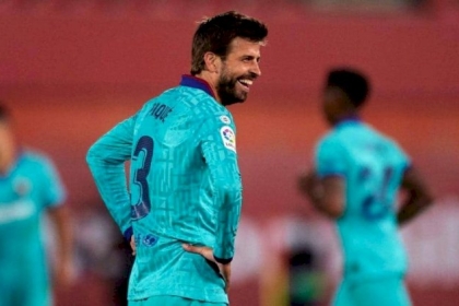 برشلونة يجدد عقود "النجوم الأربعة"