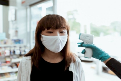 اليابان تسجل أكبر زيادة في إصابات كورونا منذ بدء الجائحة