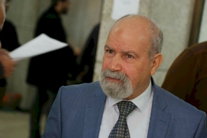 يا رئيس الجامعة: انتبه، وافهم، وتدبر!