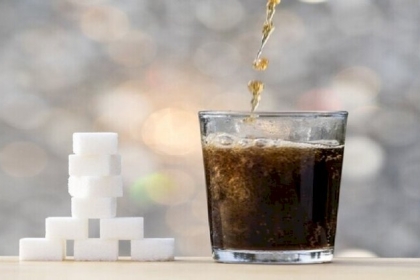 المشروبات الغازية من دون سكر.. خبراء يكشفون "الوهم الكبير"